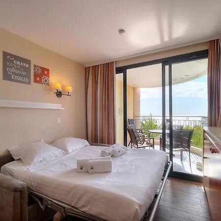 Immogroom - 2 Sea View - Pool - Parking - Terrace Apartment